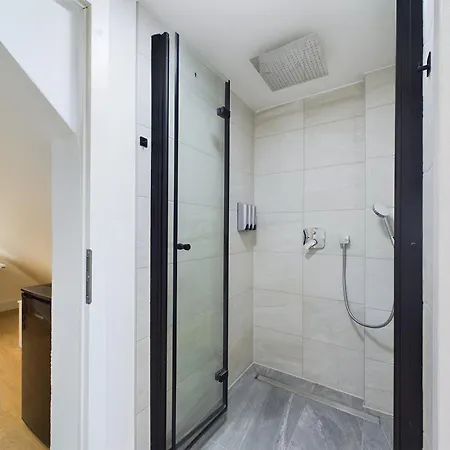 Sani Apartment *